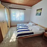 Morska Апартаменты Оребич
